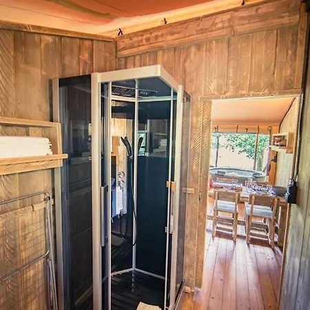 Tente Lodge Jacuzzi Privatif En Pleine Nature Thiel-sur-Acolin Exterior photo