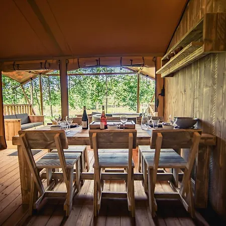 Tente Lodge Jacuzzi Privatif En Pleine Nature Thiel-sur-Acolin Exterior photo