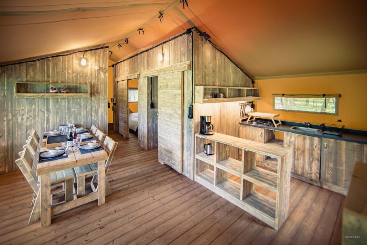 Luxury tent Tente Jacuzzi Privatif En Pleine Nature