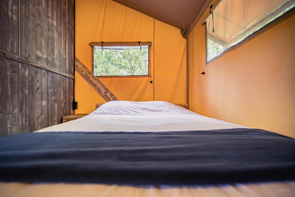 Luxury tent Tente Jacuzzi Privatif En Pleine Nature