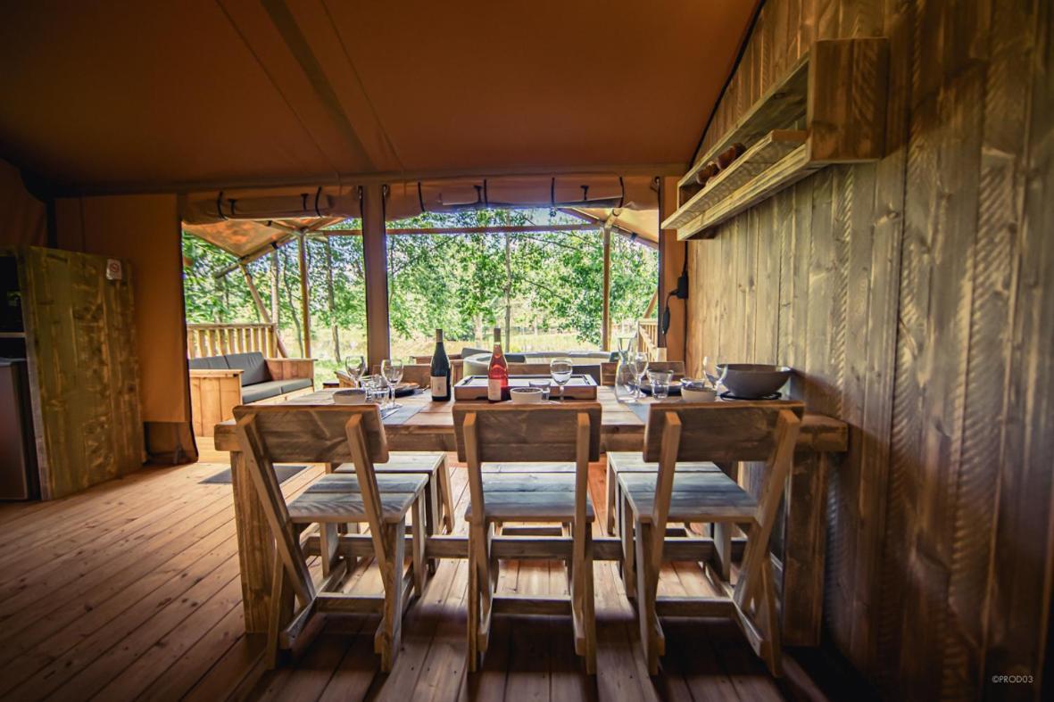 Luxury tent Tente Jacuzzi Privatif En Pleine Nature